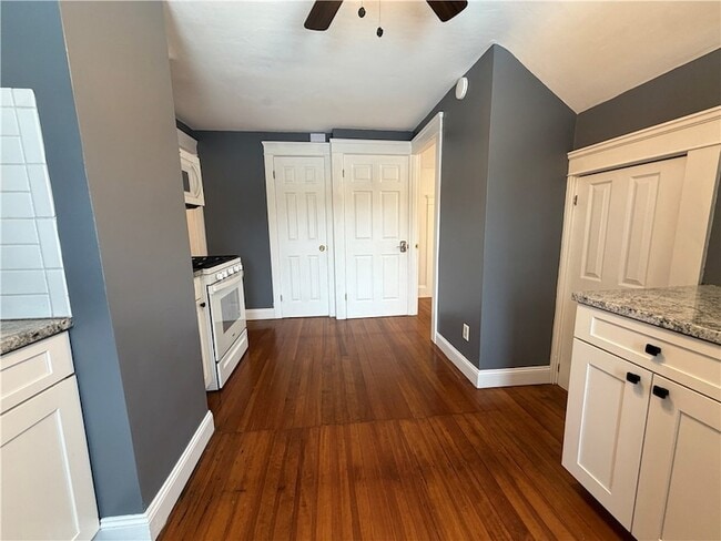 Photo - 87 Bentley St