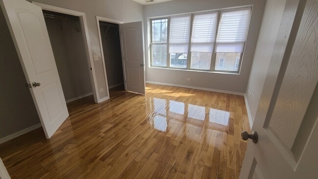 Photo - 612 E Marquette Rd