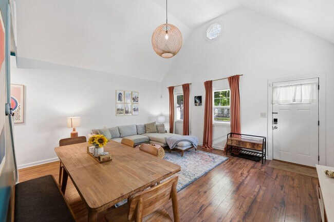 Photo - 2584 W 11th St Unit SI ID1593971P