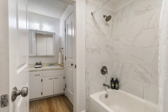 Photo - 15706 Ash Way Unit ID1234677P