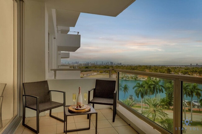 Photo - 5151 Collins Ave Unit ID1227341P