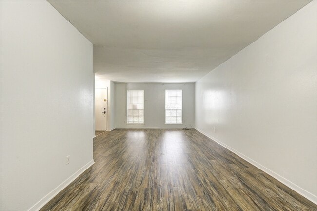 Photo - 6723 Tarnef Dr Unit 723