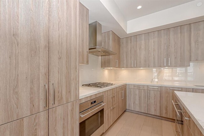 Photo - 2047 Westcreek Ln Ln Unit 801