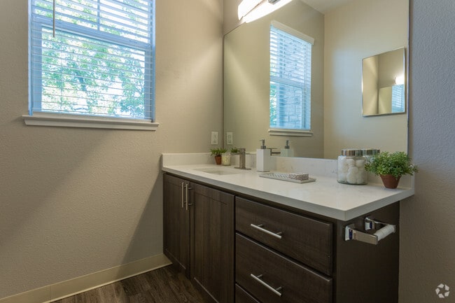 1BR, 1BA - 769 SF - Links at Legacy Ridge