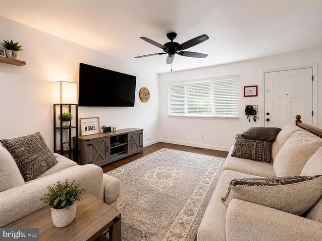 Photo - 13135 Haddock Rd