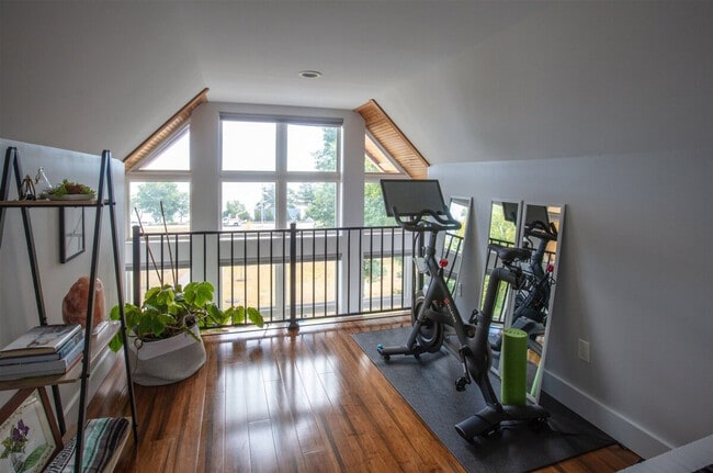 Building Photo - 13 Autumn Ln Unit ID1255677P