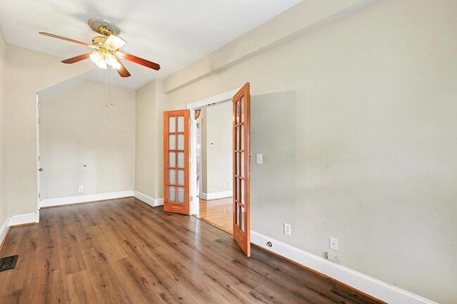 Photo - 222 Sterrett Ave Unit 1