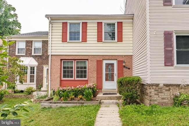 Building Photo - 5776 Yellowrose Ct