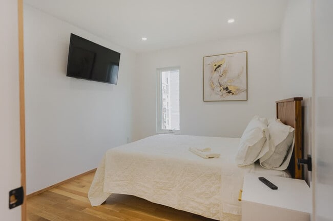 Building Photo - 95 Bennington St Unit SI ID1593983P