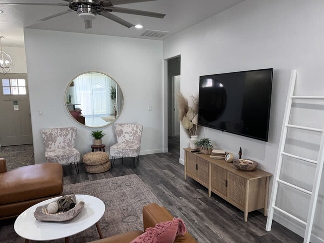 Photo - 2092 W Bella Ln Unit SI ID1460910P