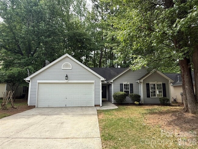 Building Photo - 6617 Cedar Cliff Dr