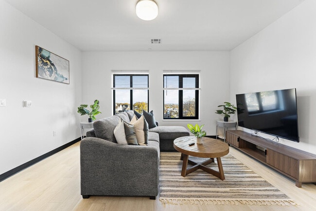 Building Photo - 600 Broadway Unit SI ID1240310P