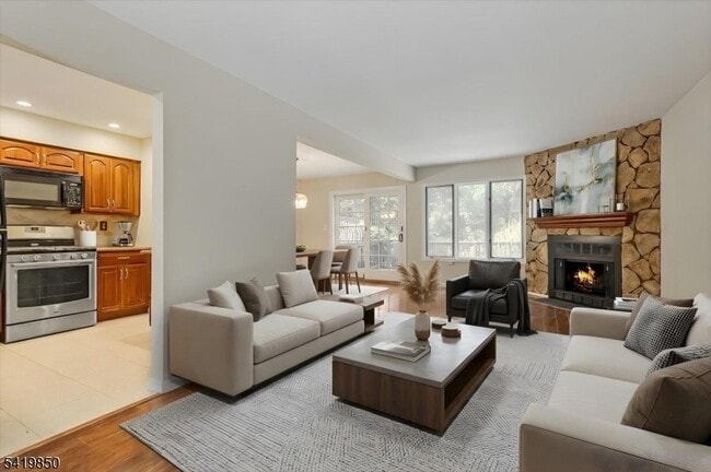 Building Photo - 83 Patriots Rd