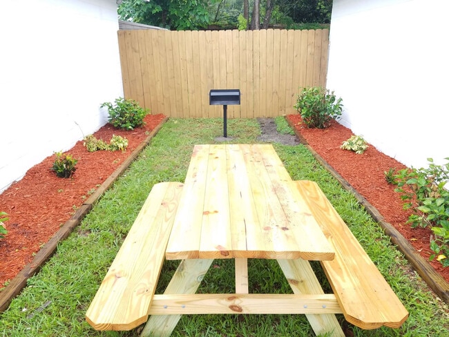 Photo - 2208 Irene St Unit SI ID1501434P