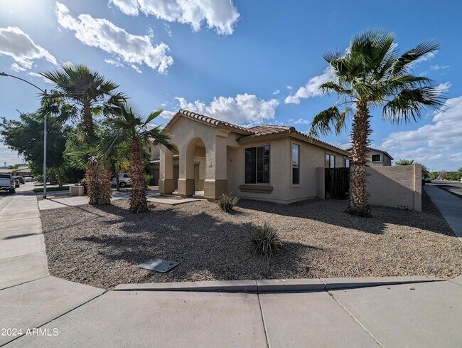 Photo - 15432 W Tasha Cir