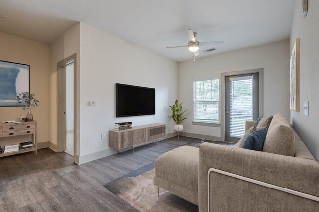 Photo - Haywood Reserve Apartment Homes