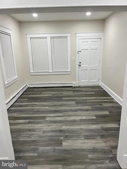 Photo - 28 Victoria Ave