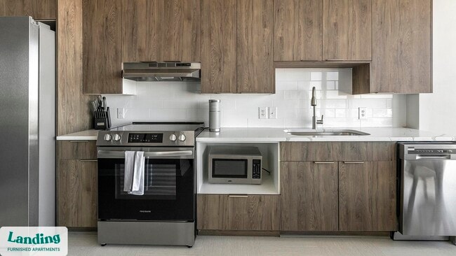 Photo - 600 19th St N Unit 203.1409867