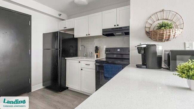 Photo - 305 Dr. M.L.K. Jr St S Unit 342.1403623