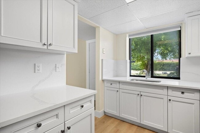Photo - 3666 Pinehurst Dr