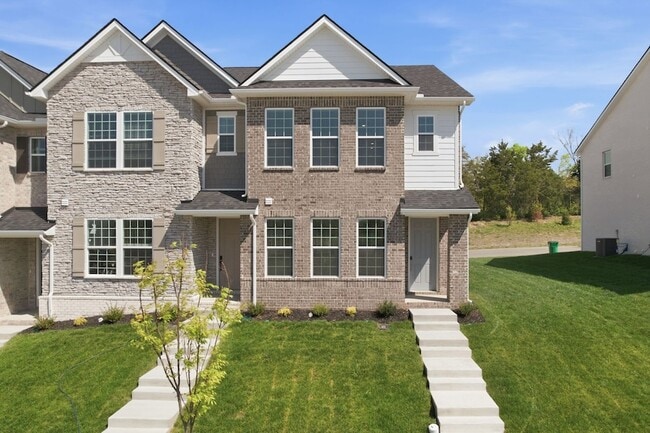 Photo - 320 Lynwood Station Blvd