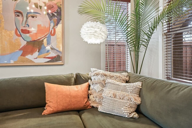 Photo - 611 E San Pedro St Unit ID1250608P