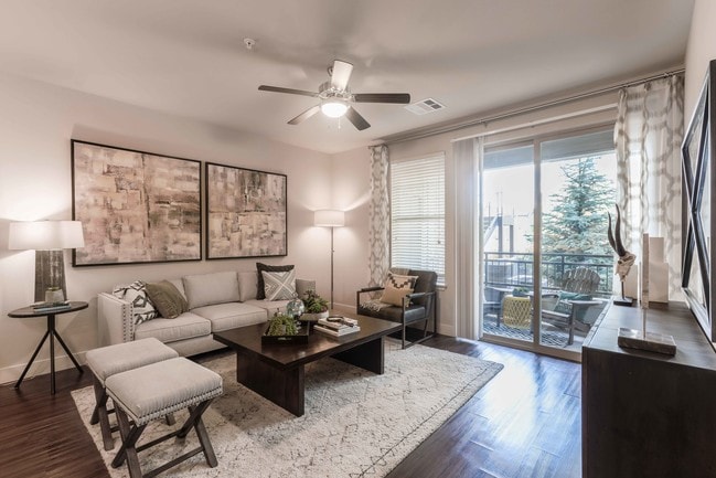 Photo - Bell Ken-Caryl