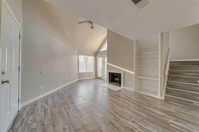 Photo - 9815 Walnut St