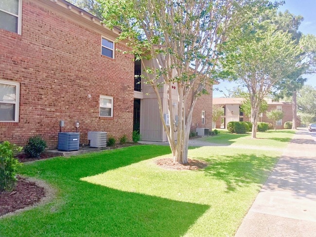 Photo - Carriage Hills Apartments