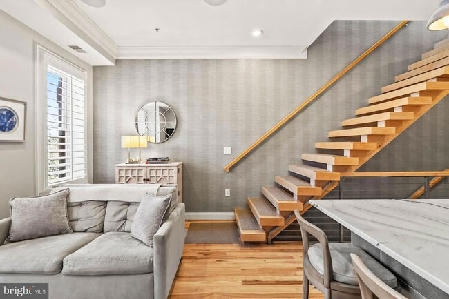 Photo - 1224 R St NW Unit 2