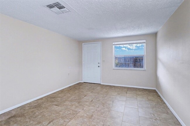 Photo - 5441 Oceanic Rd