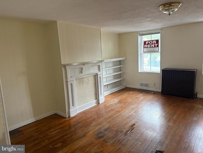 Building Photo - 619 S Cameron St Unit 1