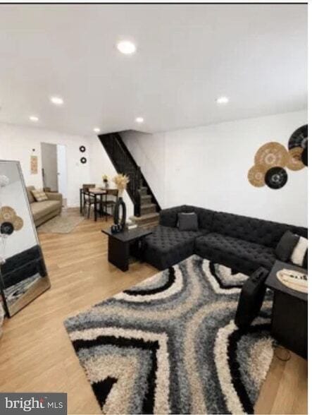 Photo - 246 Mill St