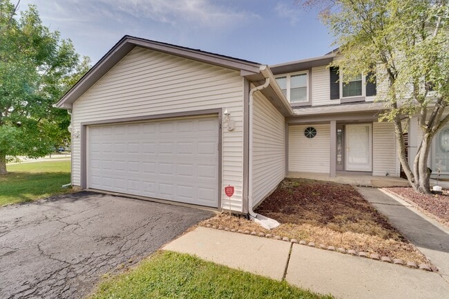 Photo - 1008 Southbridge Ln