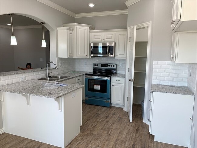 Photo - 4371 W Barhem Dr