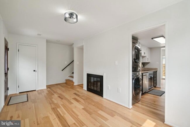 Photo - 2400 Kilpatrick Pl