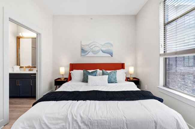 Photo - 2901 Indiana St Unit ID1289465P