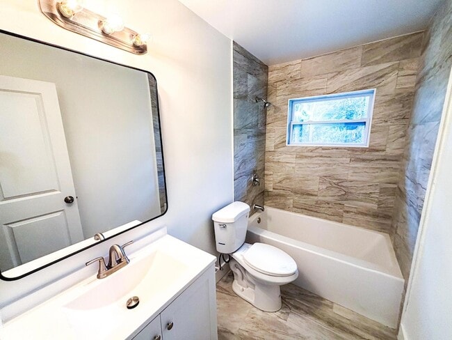 Photo - 2149 Sibley Ave