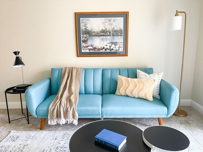 Building Photo - 12701 N Pennsylvania Ave Unit ID1036747P