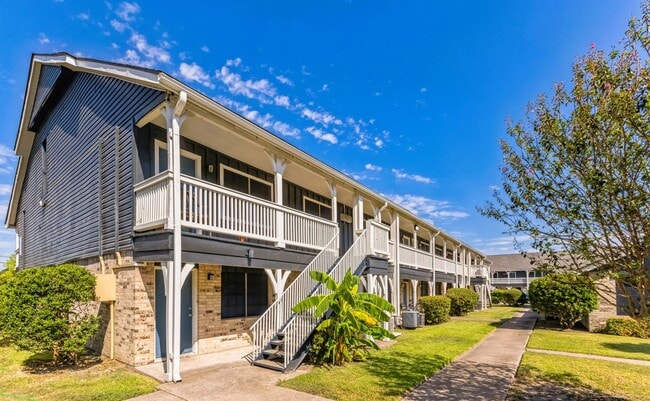 Photo - Sussex Manor Apartments