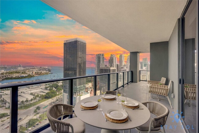 Photo - 601 NE 1st Ave Unit ID1227496P