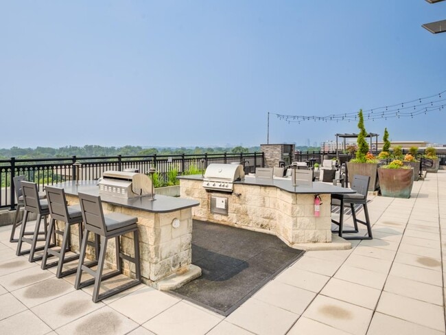 Rooftop Grilling Stations - Siena Park