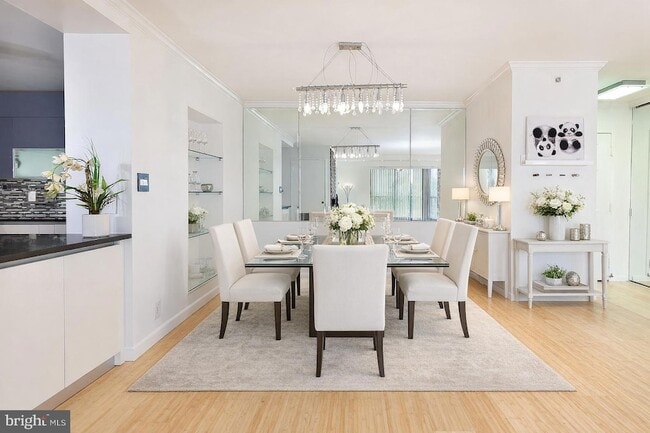 Photo - 5902 Mt Eagle Dr Unit 809