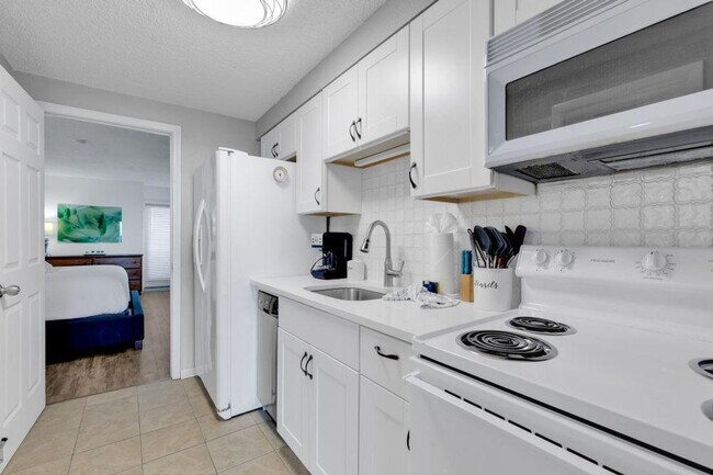 Photo - 2406 N Ocean Blvd Unit ID1266206P