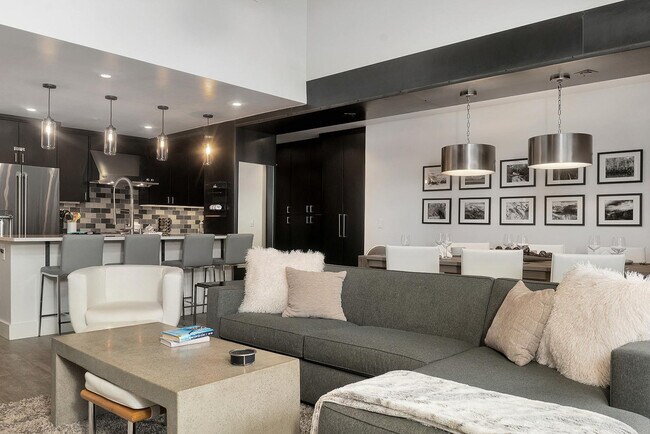 Photo - 113 Lost Creek Ln Unit FL2-ID1324980P