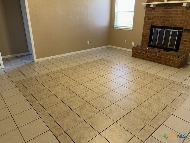 Photo - 1805 Galaxy Dr