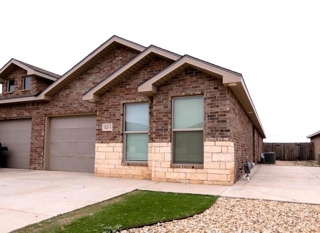 Photo - 1626 133rd St Unit B