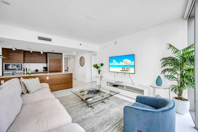 Photo - 485 Brickell Ave Unit SI FL17-ID1522104P