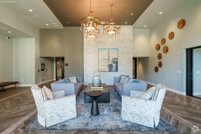 Photo - Renaissance Square