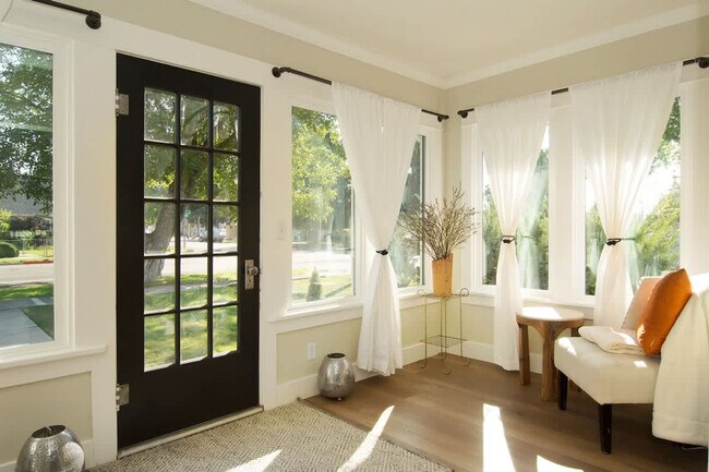 Photo - 1924 Cleveland Blvd Unit SI ID1460951P